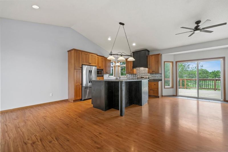 10664 58th St NE, Albertville, MN 55301