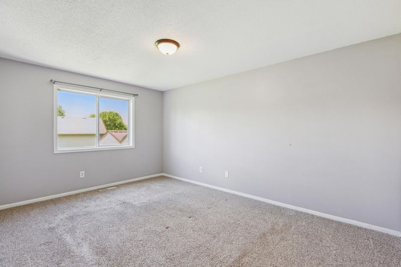 9709 42nd St NE, Saint Michael, MN 55376