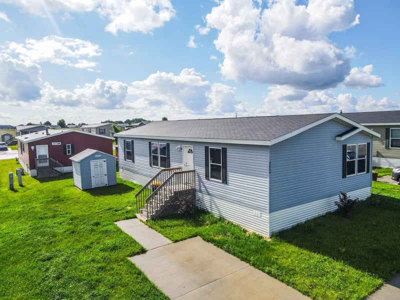 2009 Osprey Pl Nw, Stewartville, MN 55976
