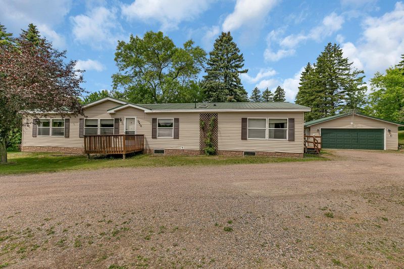 19410 65th St NE, New London, MN 56273