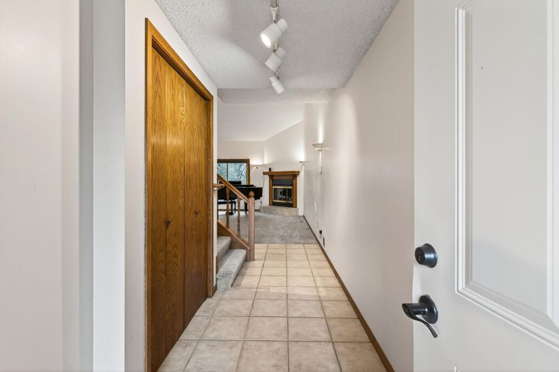 5357 Upper 147th St W, Apple Valley, MN 55124