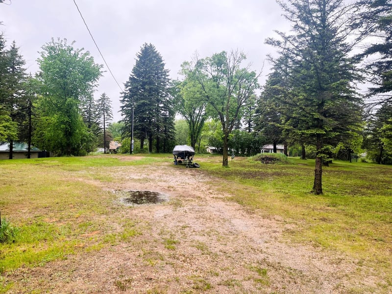 19440 65th St NE, New London, MN 56273