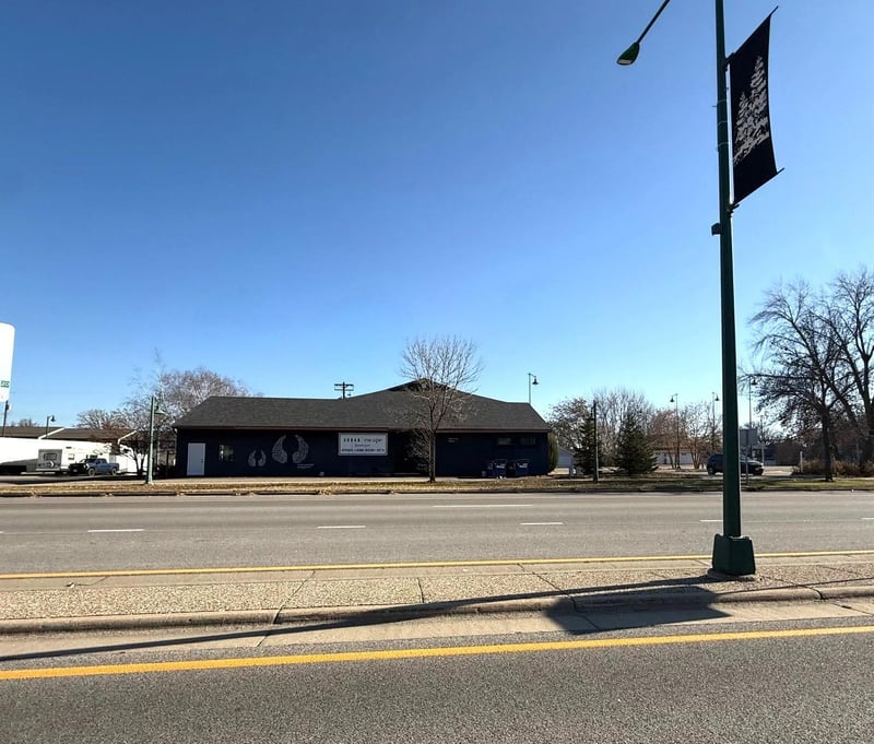 130 Lake Ave N, Spicer, MN 56288