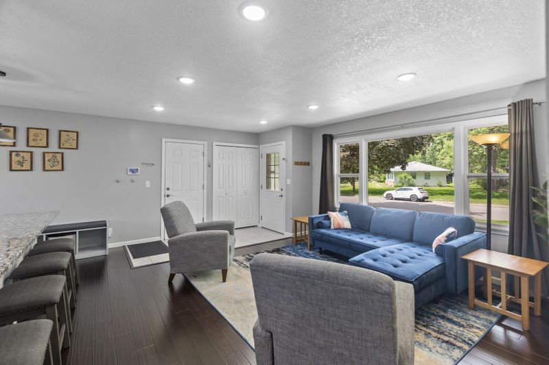 8109 Aster Dr, Brooklyn Park, MN 55428
