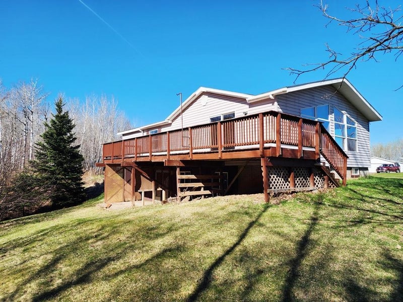 112 Parkwood Dr, Wrenshall, MN 55797