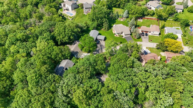 112124 Haering Ln, Chaska, MN 55318