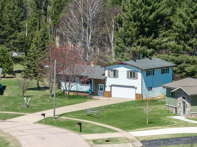 22 Cottonwood Ct, Babbitt, MN 55706