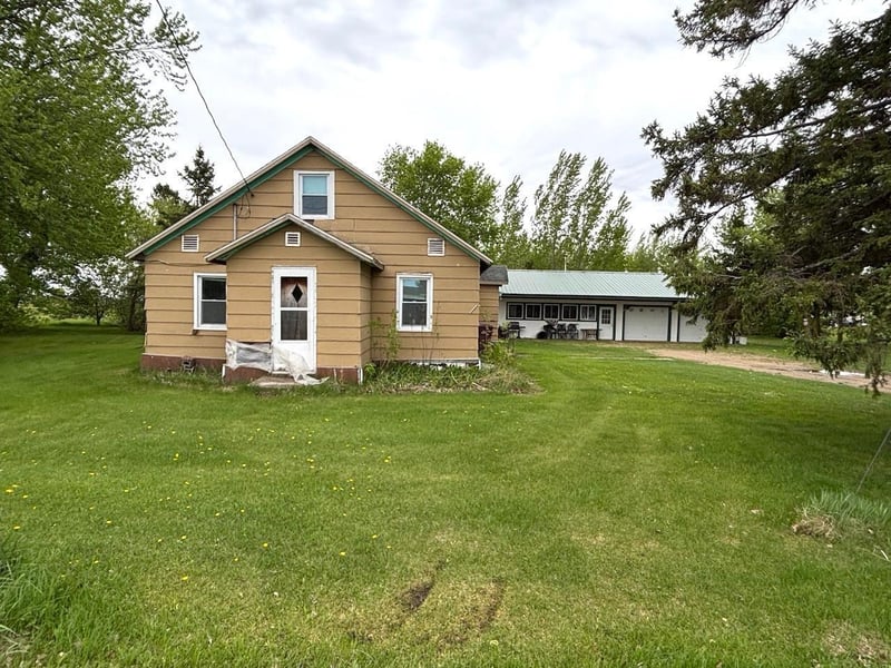 604 Vaughan St E, Goodridge, MN 56725
