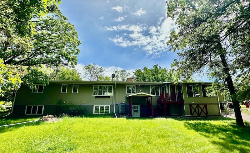 912 Central Ave W, Greenbush, MN 56726