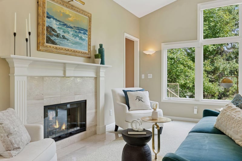 13936 Oakland Pl, Minnetonka, MN 55305