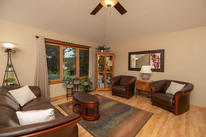 420 Cedar Ct NE, Pine Island, MN 55963