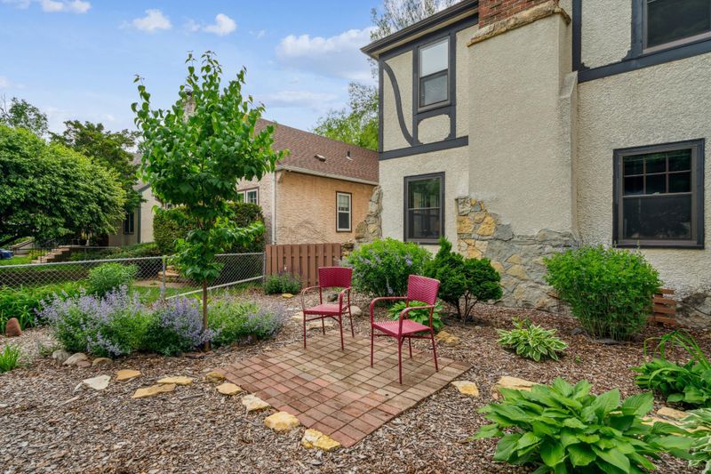 4832 Park Ave, Minneapolis, MN 55417