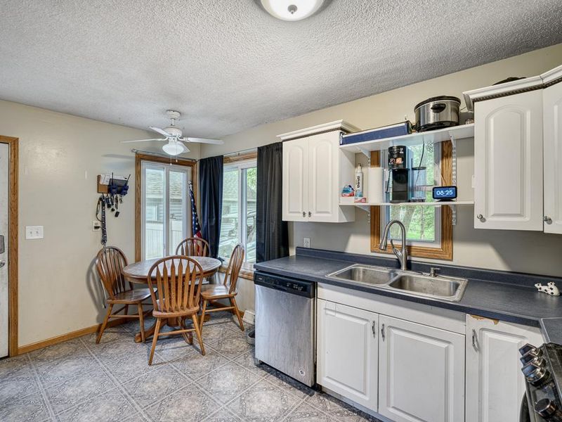 7338 Silver Lake Rd, Mounds View, MN 55112