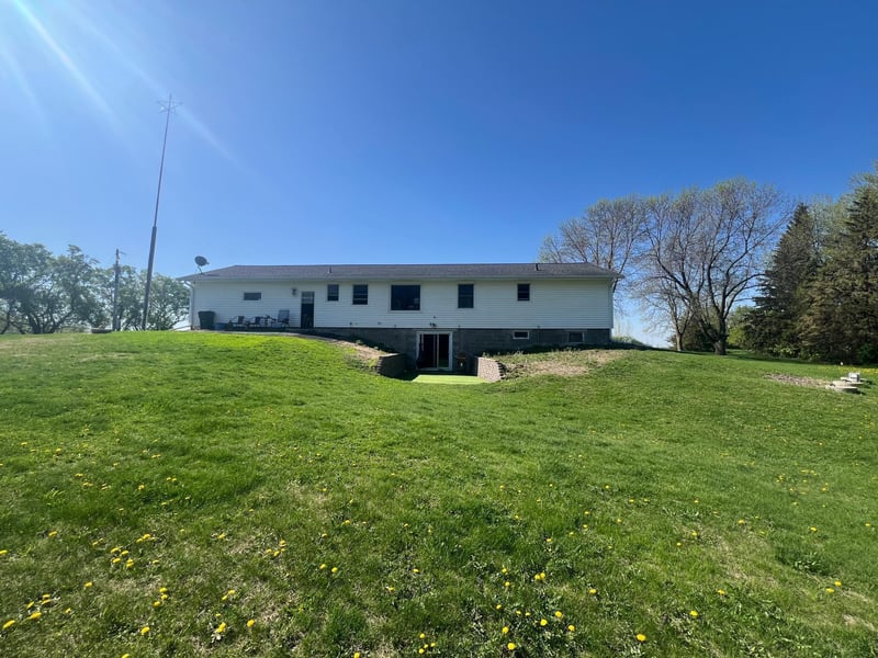 15350 County Rd, Sacred Heart, MN 56285