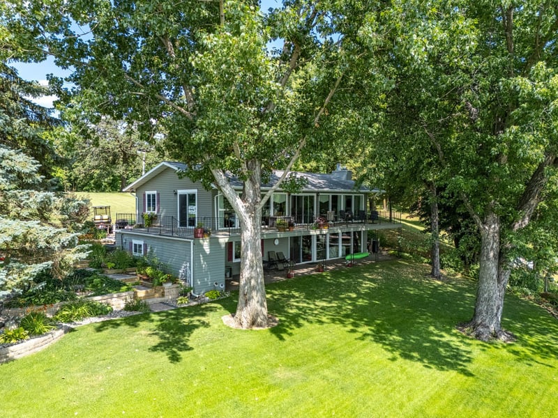 14127 Maple Inn Rd SE, Mentor, MN 56736