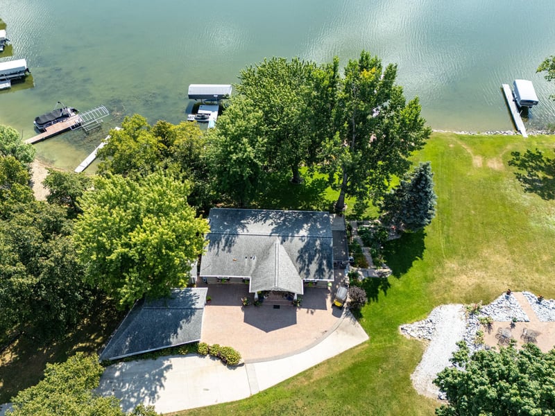 14127 Maple Inn Rd SE, Mentor, MN 56736