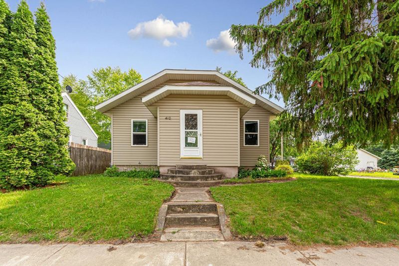 410 Spruce Ave NW, Montgomery, MN 56069