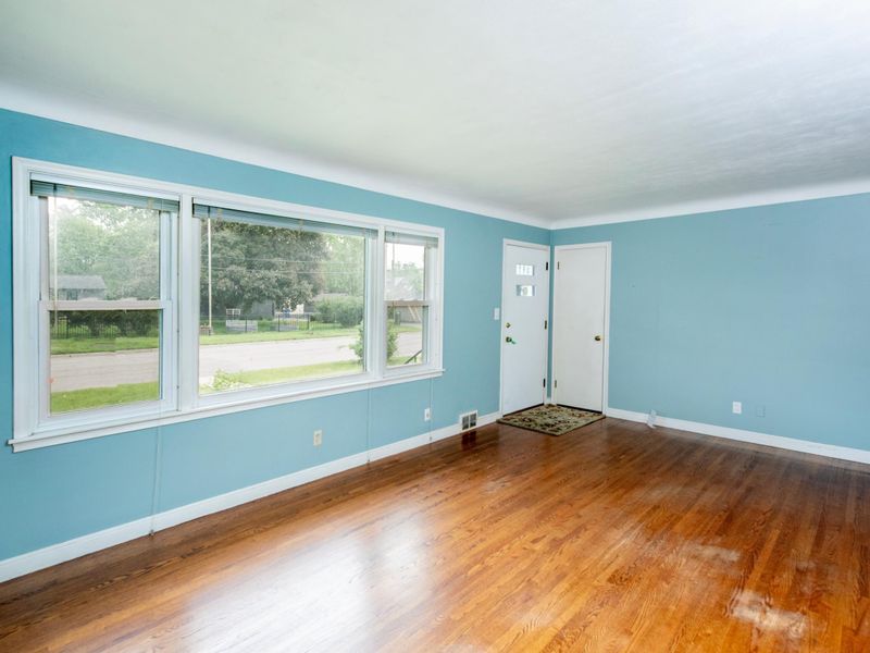 2086 Itasca Ave, Saint Paul, MN 55116