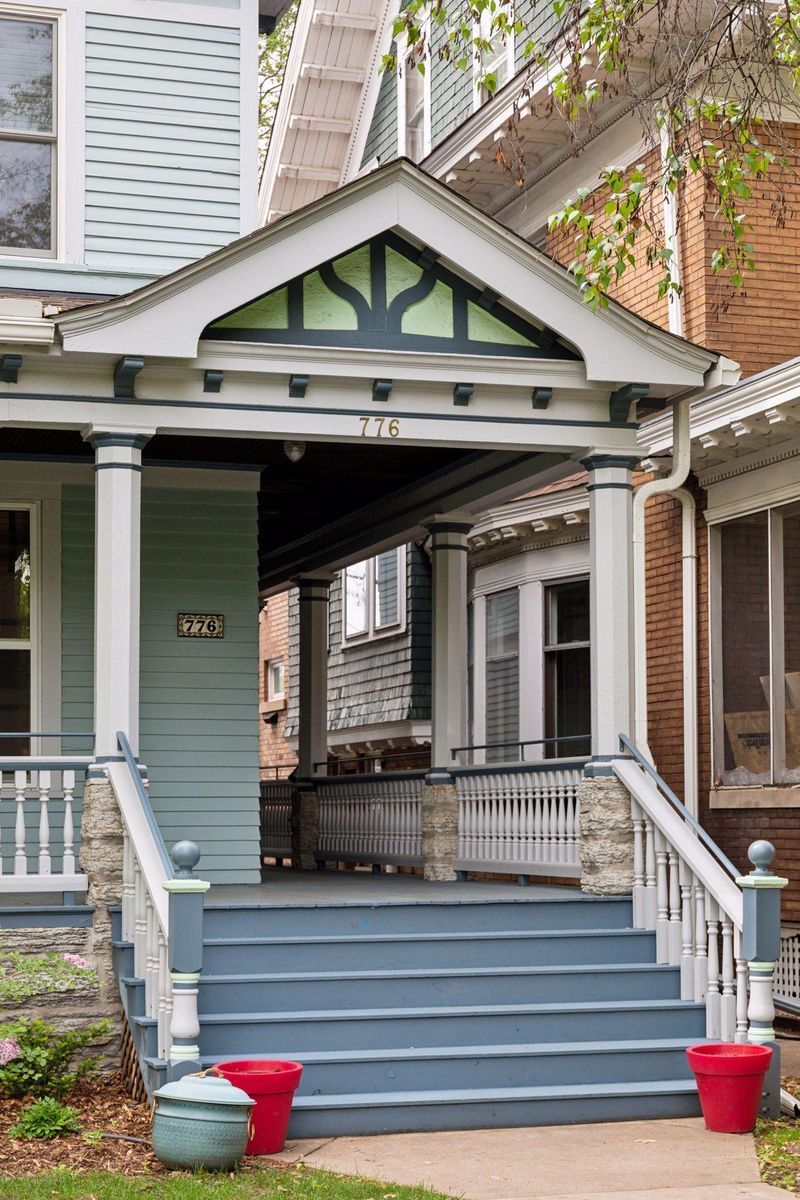 776 Summit Ave, Saint Paul, MN 55105