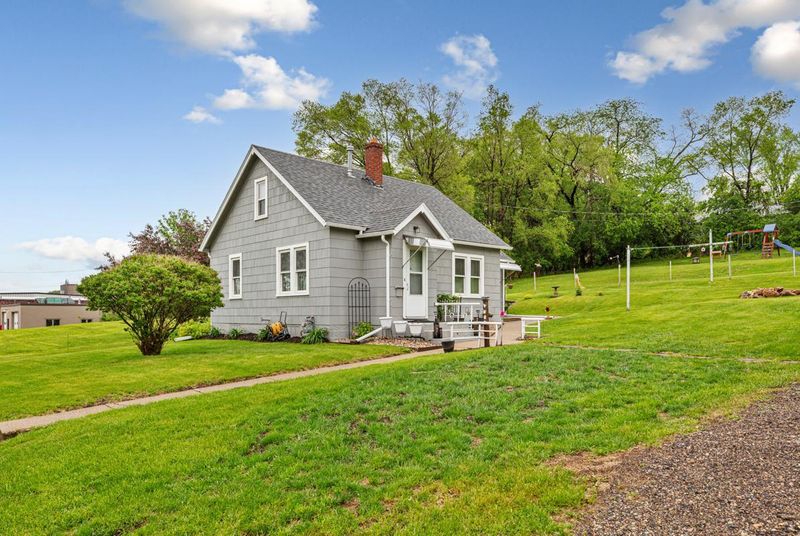 1313 Vine St, Le Sueur, MN 56058