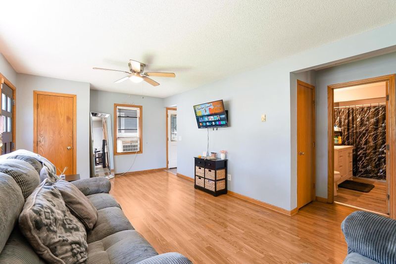 5107 James Ave N, Minneapolis, MN 55430