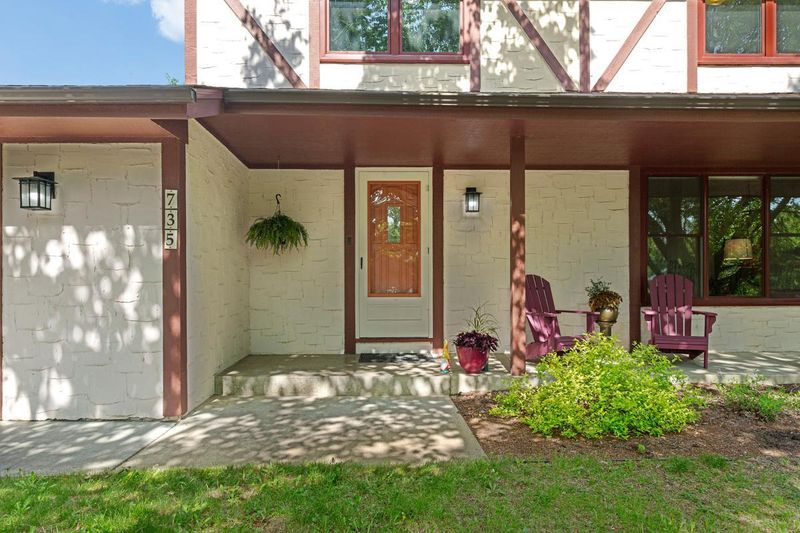 735 Birch Ln, Northfield, MN 55057