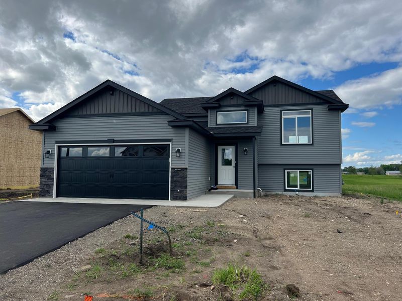 240 9th St SW, Rice, MN 56367