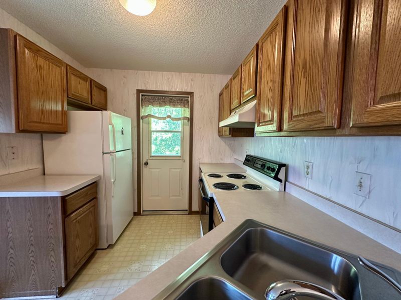 2687 Brookdale Ln, Brooklyn Park, MN 55444