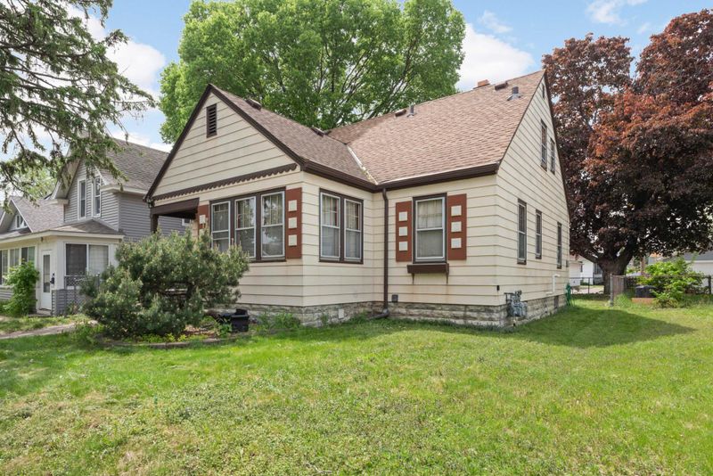 112 8th Ave S, South Saint Paul, MN 55075