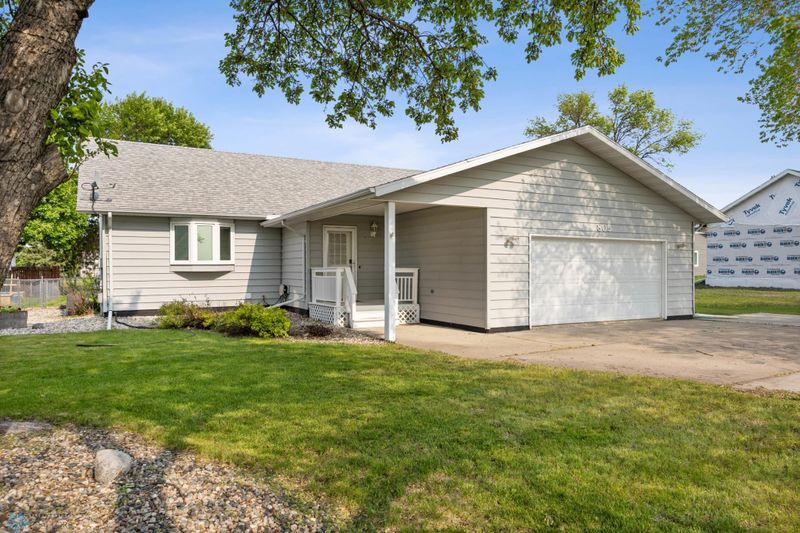 805 7th St NE, Dilworth, MN 56529