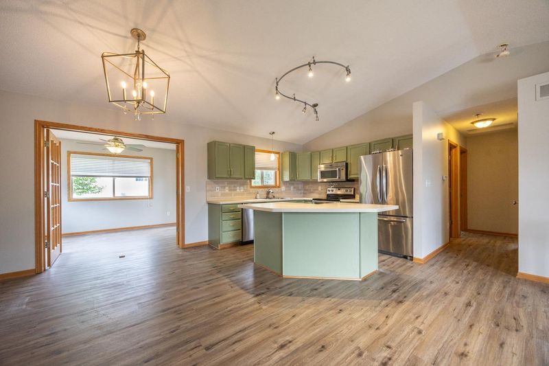 4563 Savannah Dr NW, Rochester, MN 55901