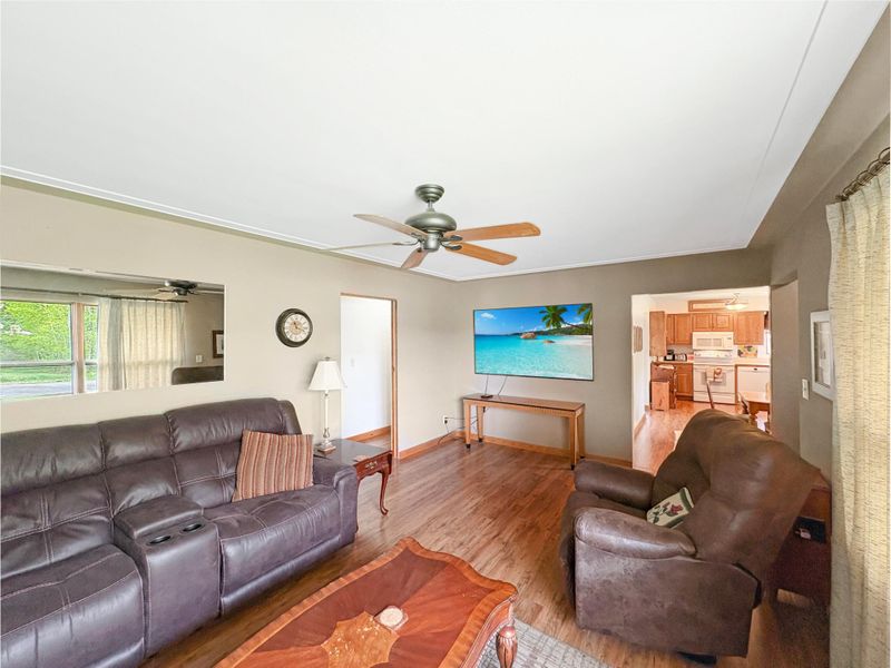 602 26th St, Scanlon, MN 55720