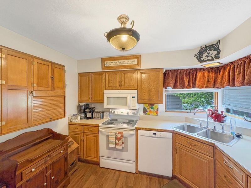 602 26th St, Scanlon, MN 55720