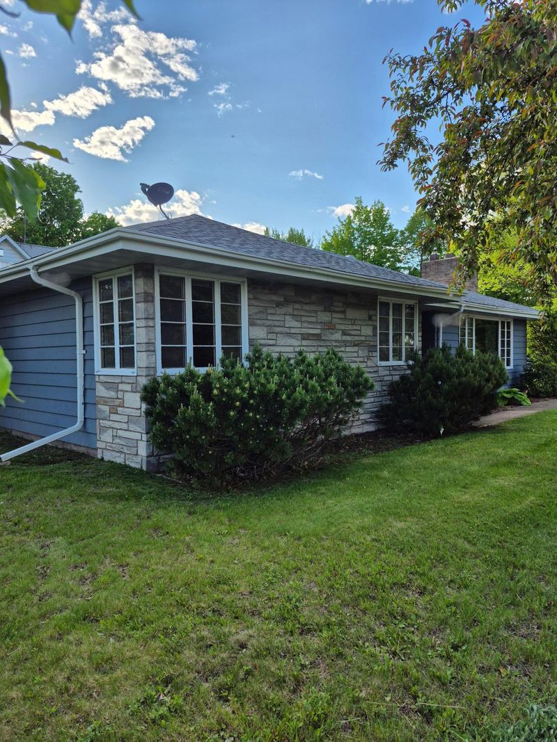 227 E Summit Ave, Grantsburg, WI 54840