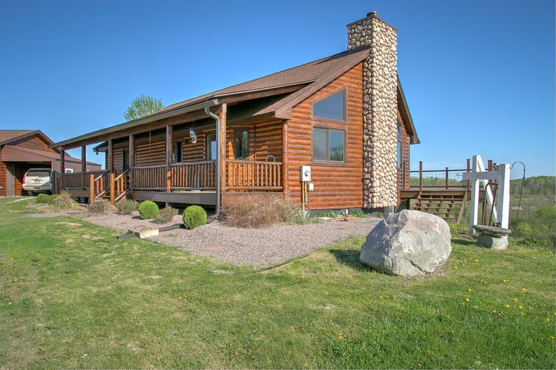 2200 405th Ave NW, Braham, MN 55006
