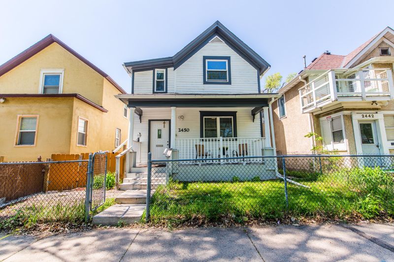 2450 13th Ave S, Minneapolis, MN 55404