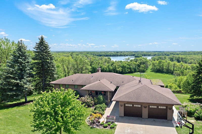8705 Chester Ave, Northfield, MN 55057