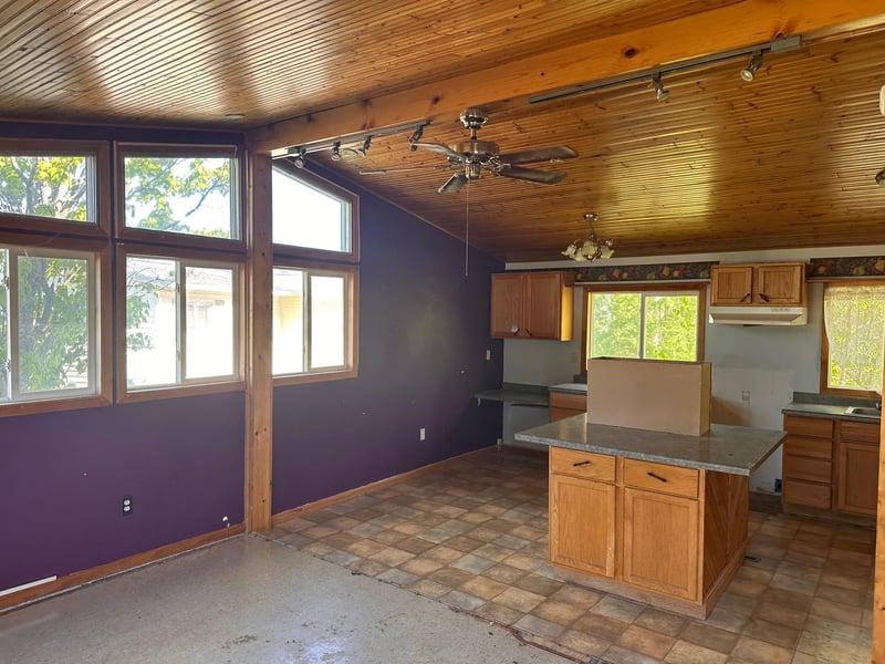 28 Cypress Blvd, Babbitt, MN 55706