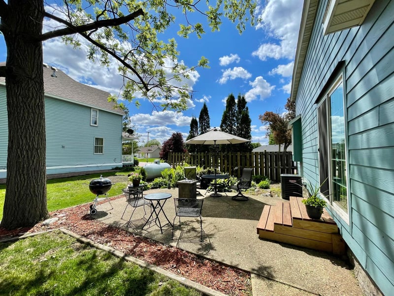 120 Prairie St N, Comfrey, MN 56019