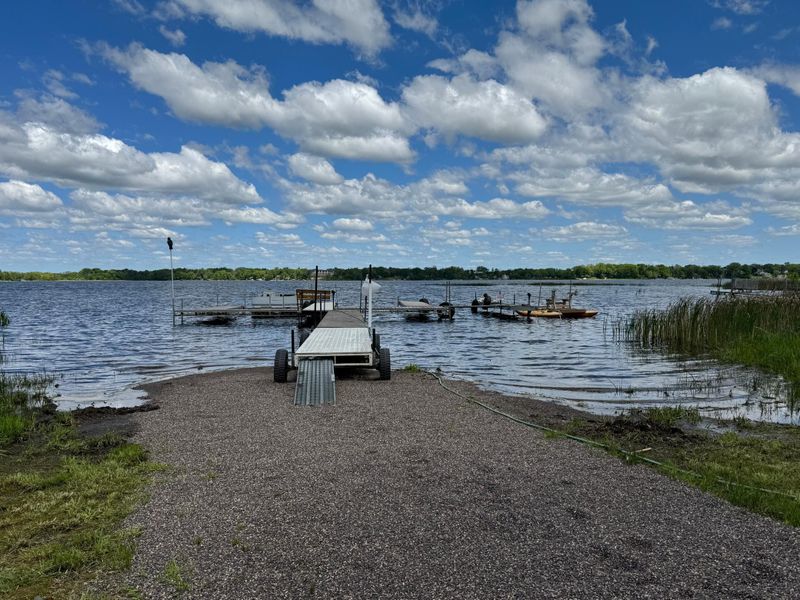 12430 Melody Ln, Lindstrom, MN 55045