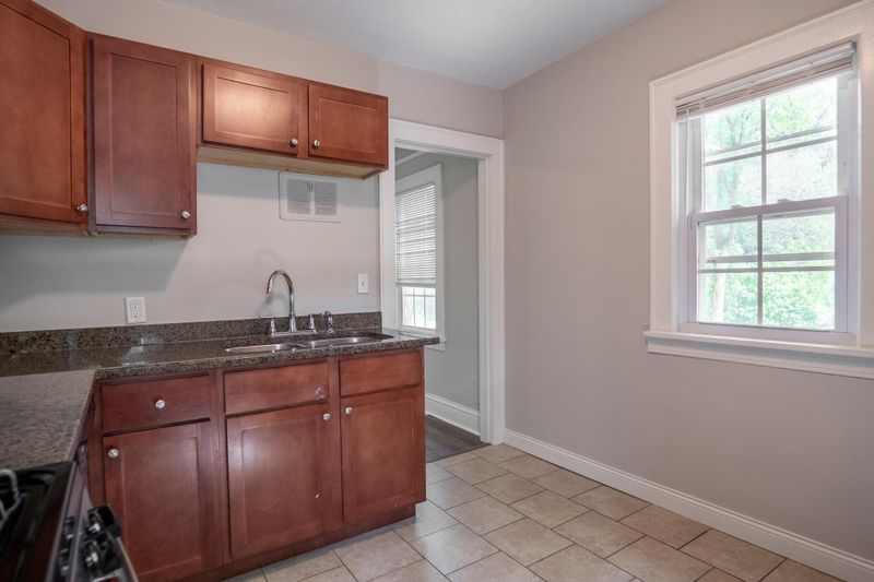 3550 Bryant Ave N, Minneapolis, MN 55412