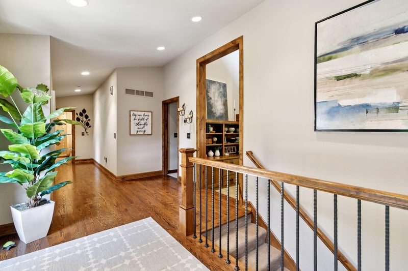 1405 W Farm Rd, Chanhassen, MN 55318