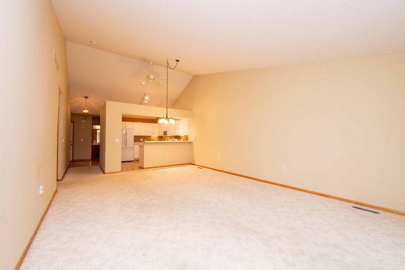 7900 Forest Blvd #D, Woodbury, MN 55125