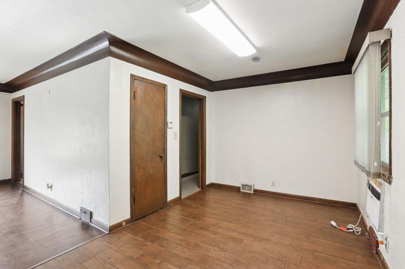 1550 English St, Saint Paul, MN 55106