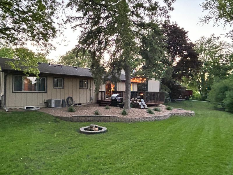 3632 Jordan Ave N, New Hope, MN 55427