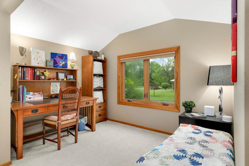 1617 County Road H2 E, White Bear Lake, MN 55110