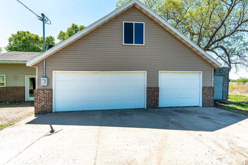 45379 Crystal Hills Dr, Pelican Rapids, MN 56572