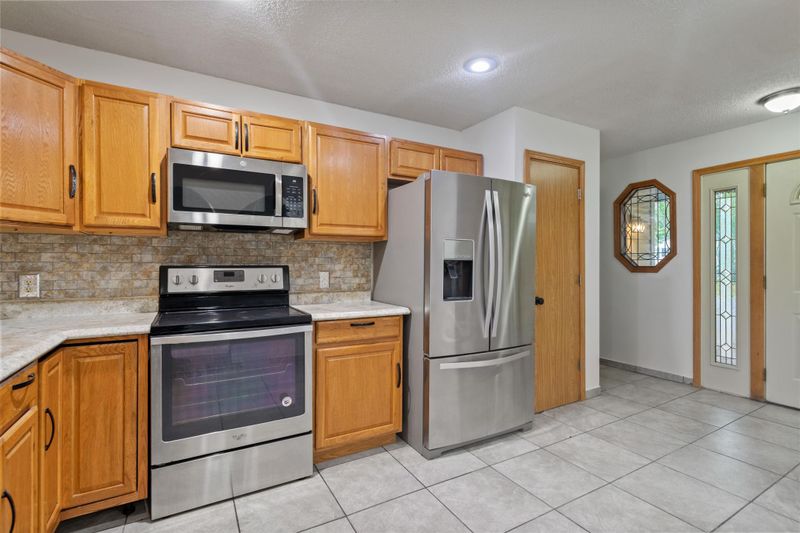 2908 81st Ave N, Brooklyn Park, MN 55444