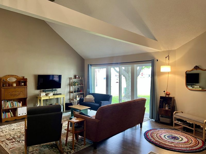 252 Miller St, Spicer, MN 56288