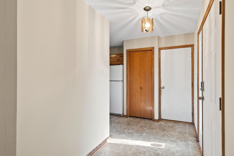 9800 Ilex St NW, Coon Rapids, MN 55433